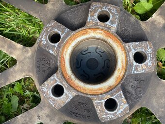 Kola 5x112 r17 225/50/17 - 4