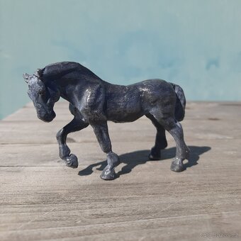 Cínová figurka, těžítko - teplokrevník - 4