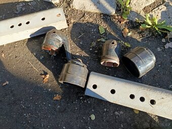 Prodam opravenou odpruženou predni nápravu zetor. - 4