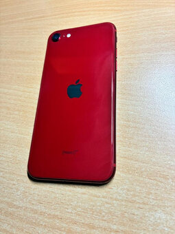 iPhone SE 2022 128 GB RED - perfektní stav - 4