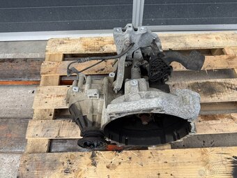 Převodovka KJF Škoda Yeti 2WD 5Q - 4