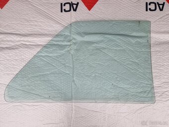 BMW e30 coupe boční zadní skla - 4