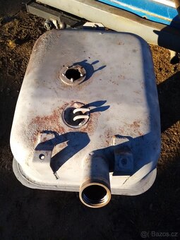 Nadrž palivová 7211 - 4