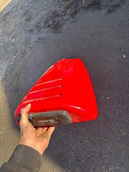 Aprilia RSV 1000 díly - 4