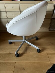 Otočná židle Ikea Skruvsta - 4