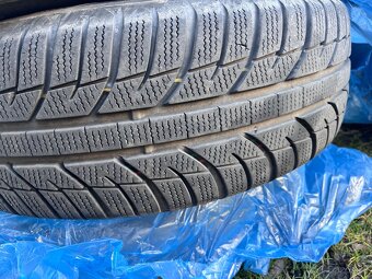 Prodám kola se zimním pneu 195/65 R15 - 4