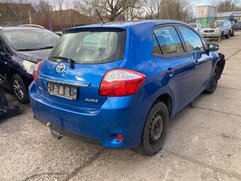 Toyota Auris 2011 1.6 VVT-i - 4