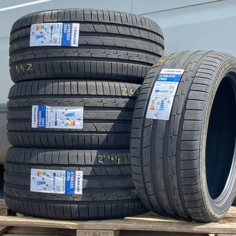 NOVÉ Letní pneu 275/40 R20 106Y XL Sailun - 4