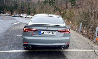 Audi S5 3.0 TDI 255 kW 2019 | TOP výbava | Webasto | 2 sady - 4