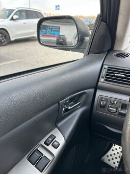 Toyota Corolla - 4