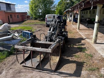 nakladač Giant 332SW - 4