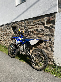 Yamaha YZ 125 - 4