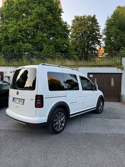 Volkswagen Caddy Cross - 4