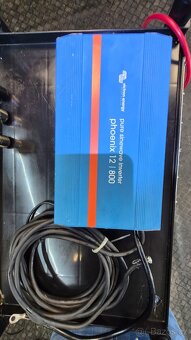 menic napeti 12v 230v victron 1500w - 4