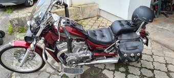 Suzuki intruder 800 - 4