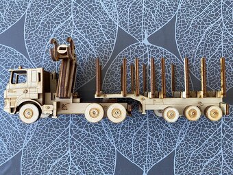 Dřevěný model Tatra Phoenix s návěsem Umikov 39T - 4