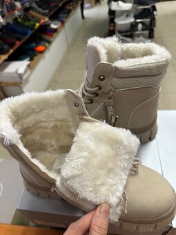 Dámské zimní kotníčkové boty - 4