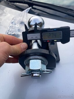 Tažné zařízení - koule / voj za malotraktor, jeep 3t - 4