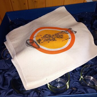 Stara čajová retro sada červená +modrá nalez na puďe - 4