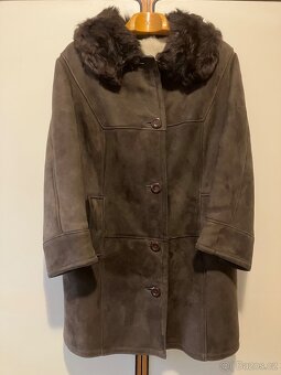 Dámské kožené kabáty, čepice - 4