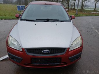 Ford Focus kombi 1,6 ;74KW,benzín,r.v 2007 - 4
