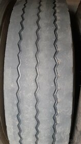 Nákladní pneu 11R22,5 vodící - 4