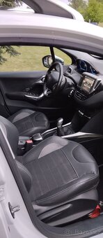 Peugeot 2008 1,6 e-HDi - 4