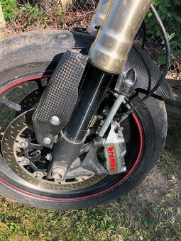 Ducati Hypermotard 1100S - 4
