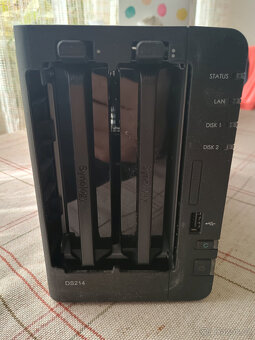 Diskové úložiště SYNOLOGY DS214 + 2ks HDD - 4