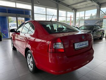 Škoda Octavia 1,2 1.MAJ,SERVISKA,ČR - 4