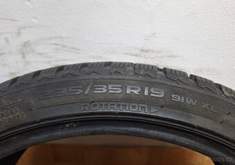 Zimní pneu 235/35/19 Nokian - 4