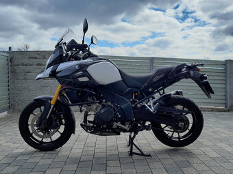 Suzuki V- Strom DL 1000 - 4