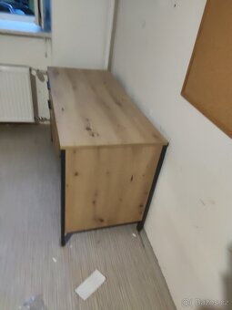 Pracovní psací stůl - 4