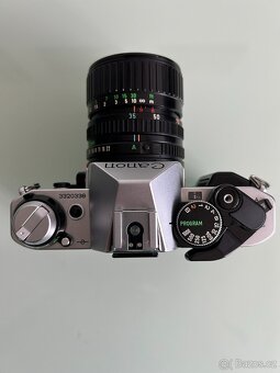 Canon AE-1 Program se dvěma objektivy - 4