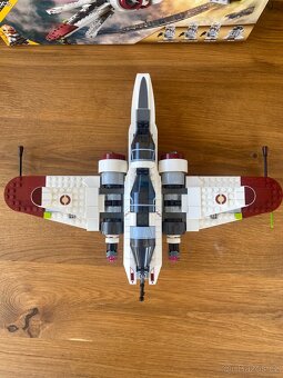 LEGO Star Wars ARC-170 Starfighter (75402) - 4