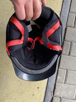 Dětská lyžařská helma Bern - 4