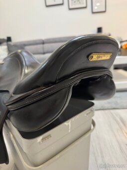 Kentaur Hermeso 17 / 2 - 4