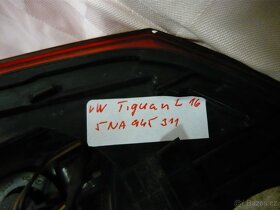 VW Tiguán - levá zadní světlo - 4
