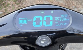 Elektrický skútr ECOOTER E1 - 4