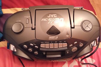 Přehrávač JVC - 4