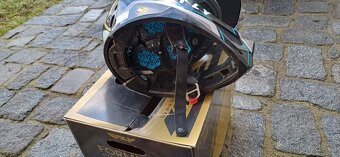 Fly Formula carbon přilba - 4