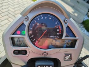 Honda CB600F - 4