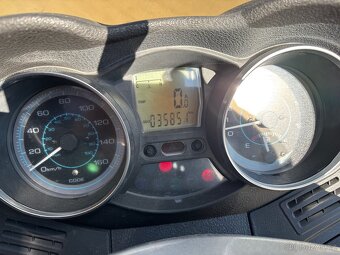 Piagio X Evo 125  2012 35 TKM - 4