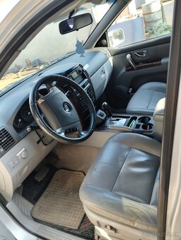 Kia Sorento - 4
