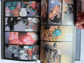 DC Comics graphic novel collection - 4