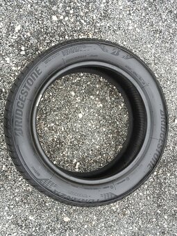 Zánovní letní pneu Bridgestone 205/55/17 8mm - 4