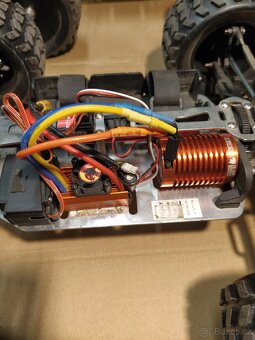 Rc auto off-road, reely 1:10 - 4