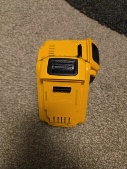 2x baterie DEWALT DCB184 18V - 4
