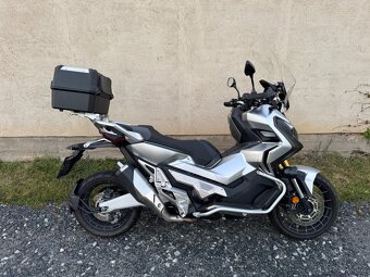 Honda X-ADV 750 - plná výbava, snížený posed - 4
