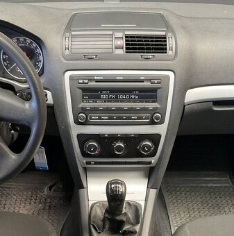 Škoda Octavia II FL 1.4 Tsi 90 KW 168 tkm VYHŘ. SEDADEL - 4